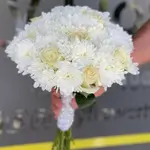 The Bride'S Flower -  Off White